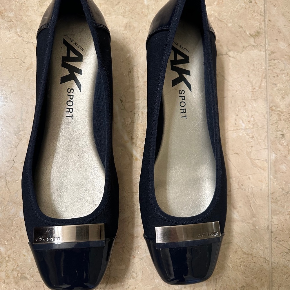 Anne Klein sport shoes 9.5 NEW